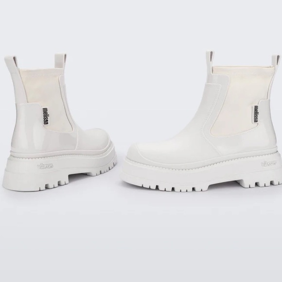 MELISSA BOOTS - Picture 1 of 7